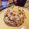 ◆まりち◆'s cooksnap of when they made *残り唐揚げで*リメイクガーリックピラフ.