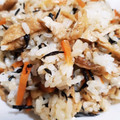 クックSJRLWJ☆'s cooksnap of when they made 昭和中期東京の家庭のひじきの混ぜご飯風？.
