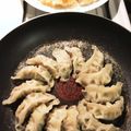 ame-ikuru's cooksnap of when they made 市販の餃子でも簡単！羽付き餃子♪.