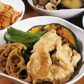 低カロ探検隊's cooksnap of when they made 簡単！鶏むねと残り物野菜のめんつゆ浸し.