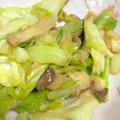 ごふぁんだ's cooksnap of when they made 包丁いらずで簡単♪エリンギとキャベツ炒め.