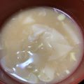 ◎みーちゃん◎'s cooksnap of when they made 余った餃子の皮で☆お味噌汁.