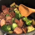 みょり's cooksnap of when they made [簡単]赤カブとブロッコリーの麺つゆ炒め.