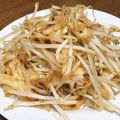vabochan's cooksnap of when they made 肉ナシでも満足♡もやし炒め.