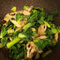 うなみお食堂's cooksnap of when they made ターサイと舞茸の生姜炒め.