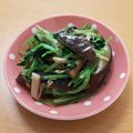 ○りこ○'s cooksnap of when they made 三つ葉としいたけのシーチキンおひたし.