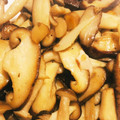 なとか's cooksnap of when they made しめじと椎茸のバター炒め・きのこの副菜.