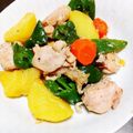 ひなたのねこやなぎ's cooksnap of when they made 鶏とじゃが芋、ピーマン炒め.