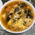 けんよこ's cooksnap of when they made もやしと餃子の皮の旨辛スープ.