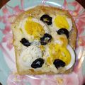inLondon's cooksnap of when they made ゆで卵と塩漬けオリーブのトースト.