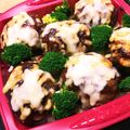 みかりんさん。's cooksnap of when they made クリスマスに半熟玉子入りのハンバーグ♪.