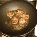 クック1LBGOB☆'s cooksnap of when they made ママ直伝　美味しい簡単基本のハンバーグ.