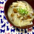 ふたごゆき's cooksnap of when they made とろ〜りポカポカ☆きのこのみそ汁.