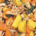 あやかず1022's cooksnap of when they made 豚こま肉とサツマイモの甘辛炒め.