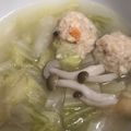 shoyshoy's cooksnap of when they made ふっくら肉団子と白菜のスープ.