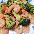 キラとココ's cooksnap of when they made コク旨♡海老とブロッコリーのオイマヨ炒め.