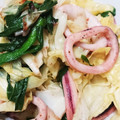 yknobi's cooksnap of when they made イカとキャベツの塩炒め.