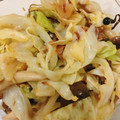 ぷうちゃんちゃん's cooksnap of when they made 超簡単！しめじとキャベツのやみつき和え.