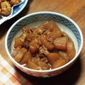 よしゴンクス's cooksnap of when they made 簡単 大根と豚肉のみそ煮.