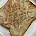 うなちゃん！'s cooksnap of when they made カニかまのチーズマヨトースト.