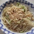 きらり流れ星's cooksnap of when they made 簡単♡ごまドレキャベツうどん♡.