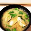 マコミコ's cooksnap of when they made 牡蠣と春菊のお味噌汁.