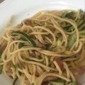 Yokchina's cooksnap of when they made ズッキーニとベーコンのペペロンチーノ.