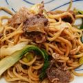 ひでまさママ's cooksnap of when they made 牛肉と長ねぎのオイスターソース焼きそば。.