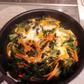 クック9JX6UZ☆'s cooksnap of when they made ほうれん草と人参の卵とじ.