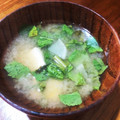 Nilmini's cooksnap of when they made 豆腐と大根の葉の味噌汁.