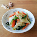 Newチヨコっと♪'s cooksnap of when they made 簡単♪白菜とカニカマ炒め.