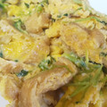 しもつ's cooksnap of when they made 簡単。豆苗と油揚げの卵とじ.