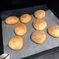 アキの嫁's cooksnap of when they made おもちdeもちもちパン.