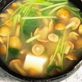 やえまりも's cooksnap of when they made 豆腐となめこと三つ葉の味噌汁.