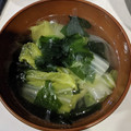 とむひま's cooksnap of when they made 白菜とネギとワカメのスープ.