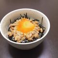 居酒屋まるみ's cooksnap of when they made 大好きな納豆☆冷めても美味♪酢飯納豆丼♪.