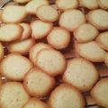 ぷりんの口笛's cooksnap of when they made 簡単♬サックリ卵白ラングドシャクッキー.