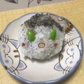 明日の風☆'s cooksnap of when they made 鷹の爪×黒ごま×しらす＊ふんわりおむすび.