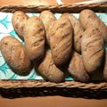 Ejuri's cooksnap of when they made レーズン胡桃ぎっしりパン＊ホシノ酵母.