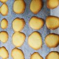 クックOBKFO9☆'s cooksnap of when they made 簡単☆全卵ラングドシャで♡ぷち恋人♡.