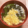 トモ２'s cooksnap of when they made 簡単♡ほうれん草とふわふわ卵のお吸い物.