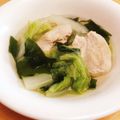 ★ぴよぴよ501★'s cooksnap of when they made 糖質制限にも！鶏むね肉と白菜ワカメスープ.