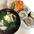 あんまかろん☆'s cooksnap of when they made ワカメ、豆腐、椎茸の簡単澄まし汁.