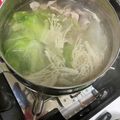 らん蘭's cooksnap of when they made 簡単美味しいレタスと豚肉のしゃぶしゃぶ鍋.