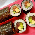 aaikoo's cooksnap of when they made ★漬けサーモンときゅうりの巻き巻恵方巻き.