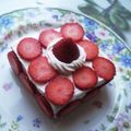 chako106HM's cooksnap of when they made 食パンで作る！いちごケーキ.