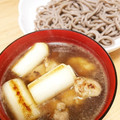 hitomi♪＊'s cooksnap of when they made 麺つゆで簡単☆鶏肉で鴨南蛮風♬.
