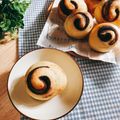 ぽんしゅラブ子's cooksnap of when they made バレンタインにも☆くるくるチョコパン♪.