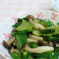 umemodoki's cooksnap of when they made ちんげん菜としめじのオイスター炒め.