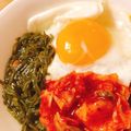 KAORULALA's cooksnap of when they made めかぶ納豆の温泉卵とキムチ和え.